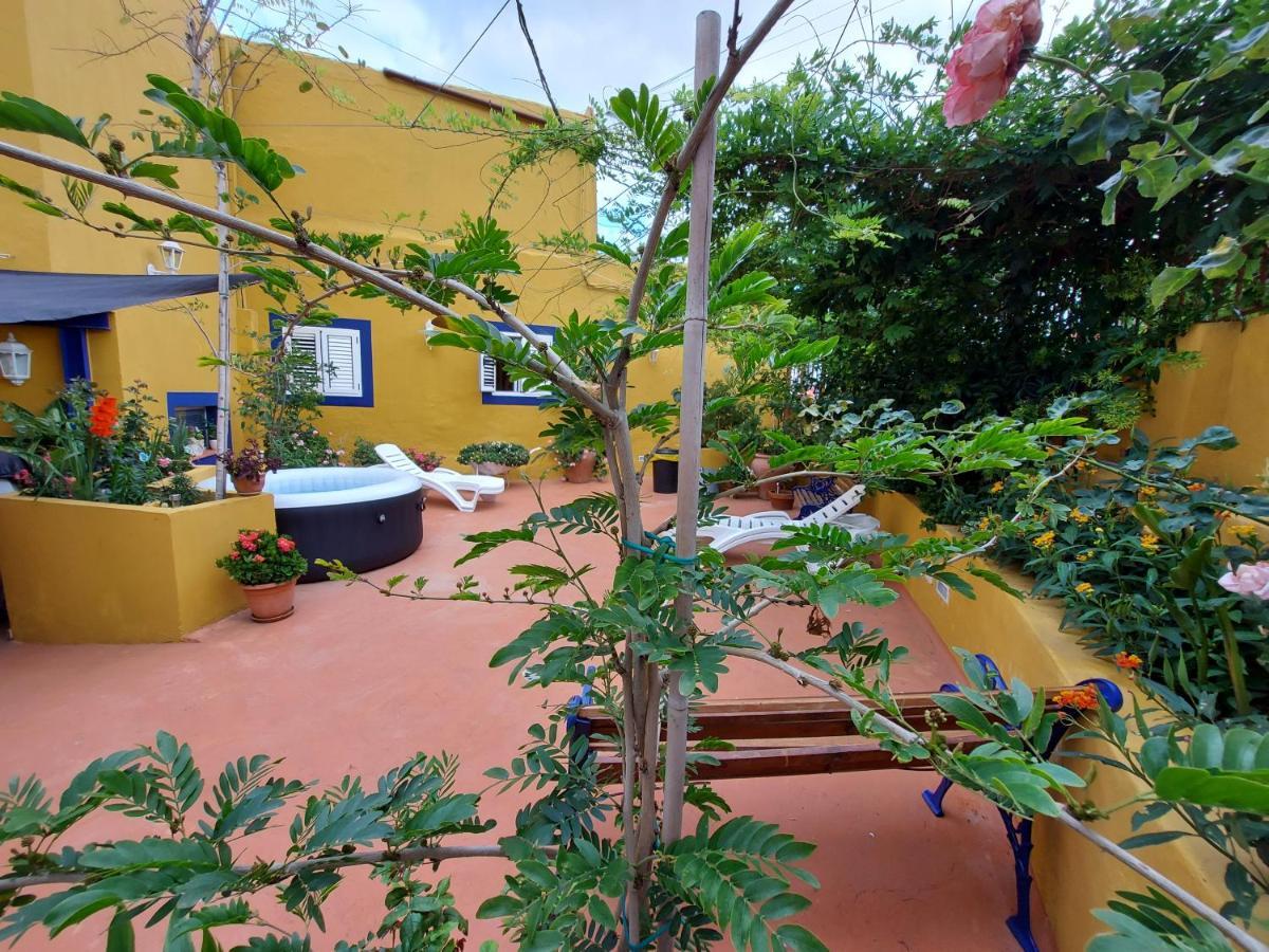 Casa Maestro Lelo - Acogedora Casa Rural Canaria Con Patios Y Jardines De Flores Las Palmas Buitenkant foto